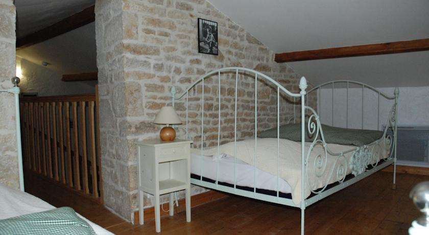 Couette Et Potager D'Antan Melle (Deux-Sevres) Ruang foto