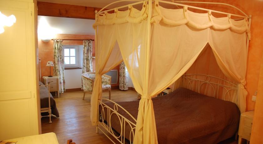 Couette Et Potager D'Antan Melle (Deux-Sevres) Ruang foto
