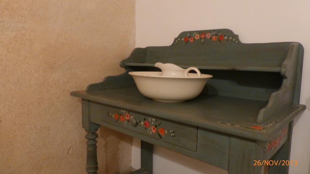 Couette Et Potager D'Antan Melle (Deux-Sevres) Ruang foto