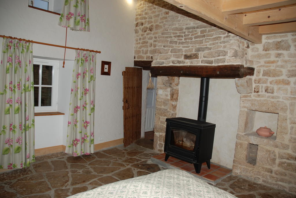 Couette Et Potager D'Antan Melle (Deux-Sevres) Bagian luar foto